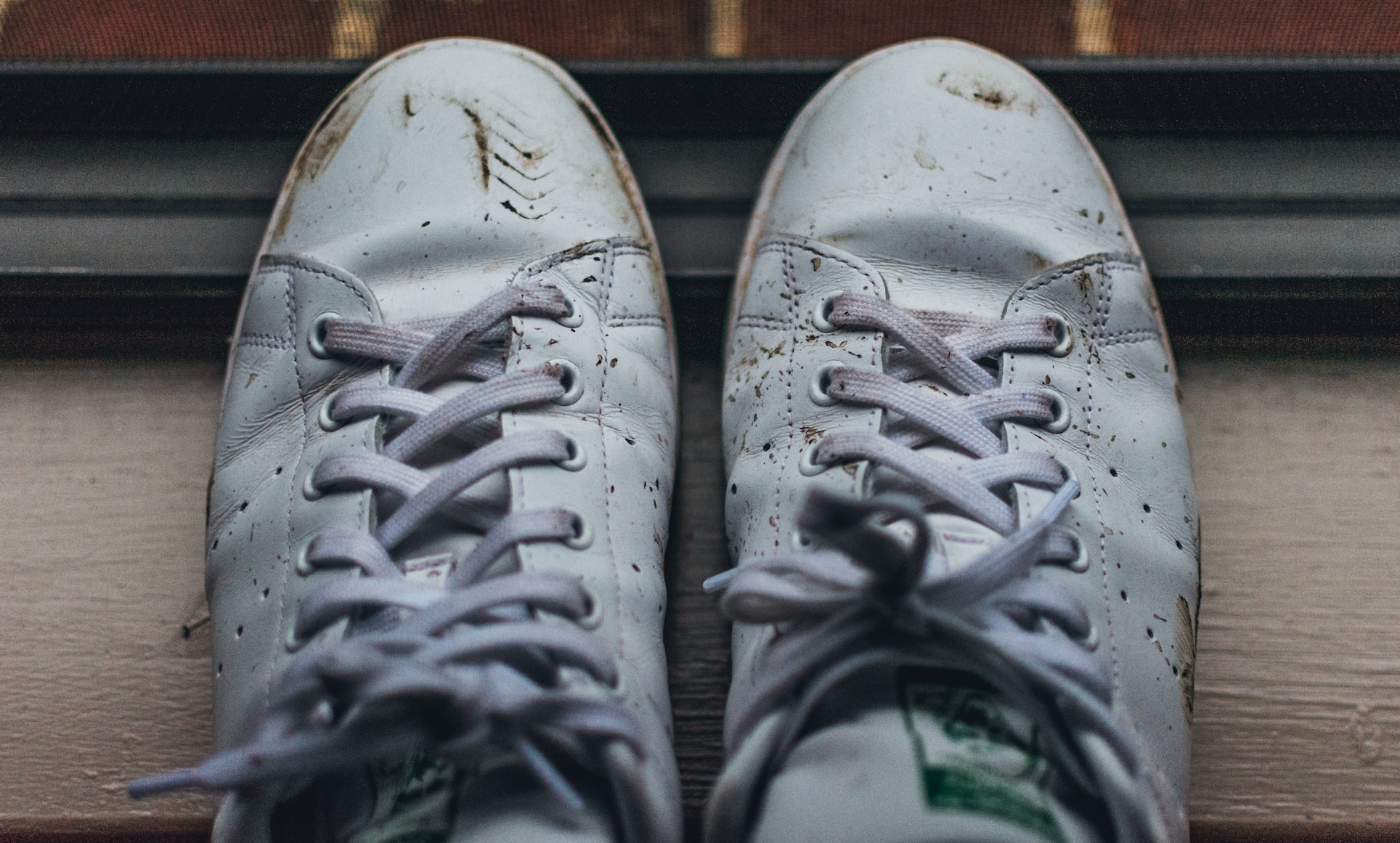 dirty Stan Smith shoes