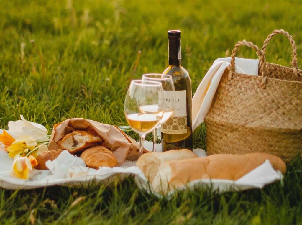 Food and everything else - what to pack for a picnic