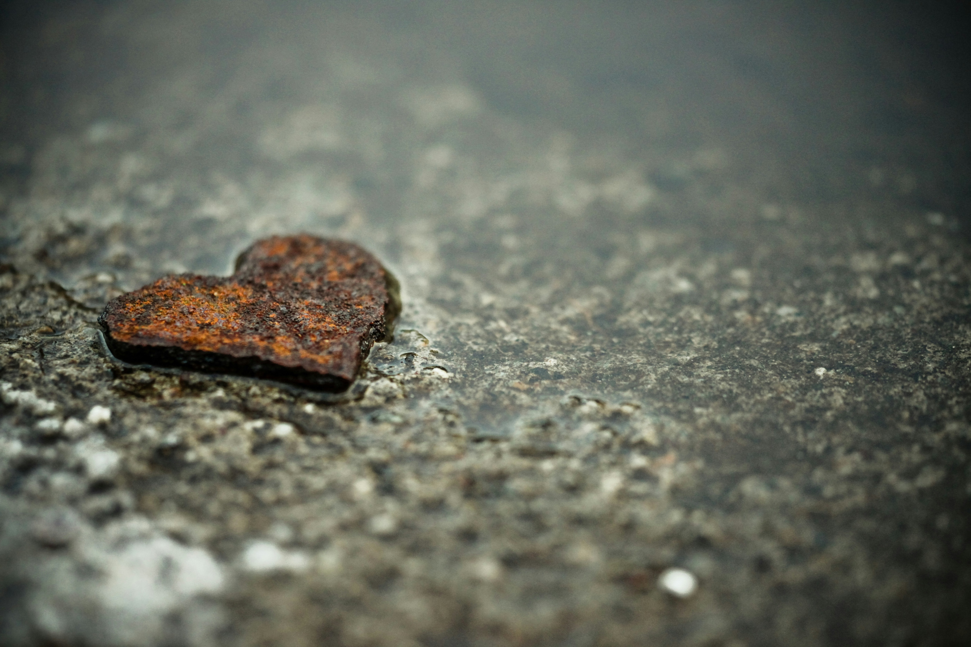 Experts agree that honesty is best if you have been unfaithful.