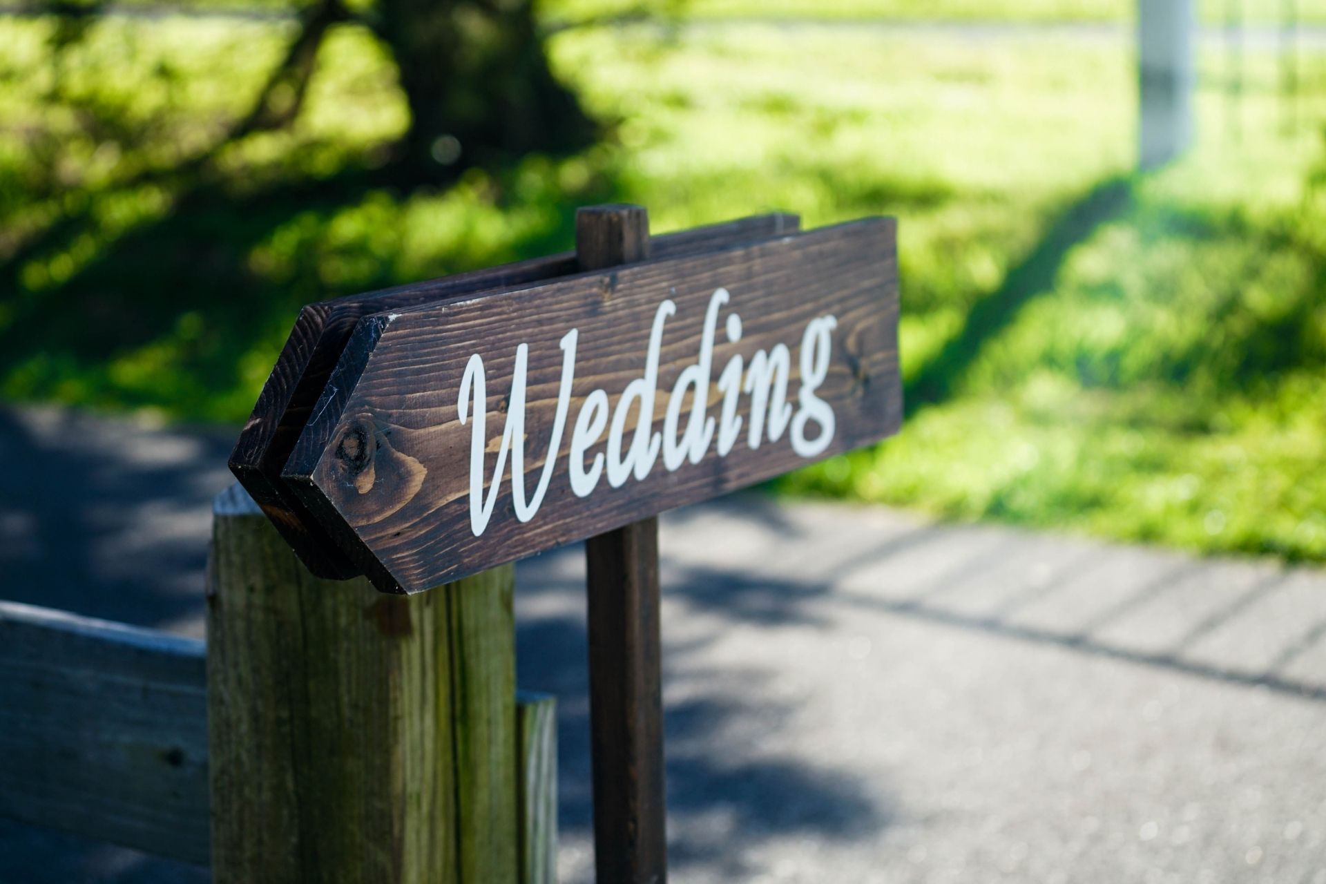 essential-wedding-signposts-for-your-big-day.jpg
