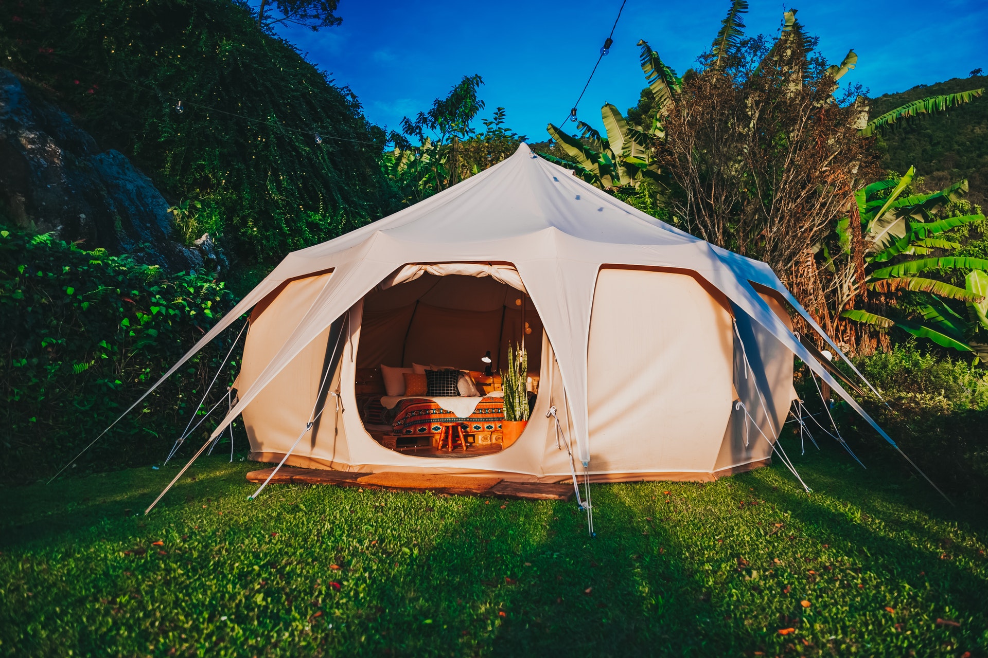 The Ultimate Guide to Camping for Beginners