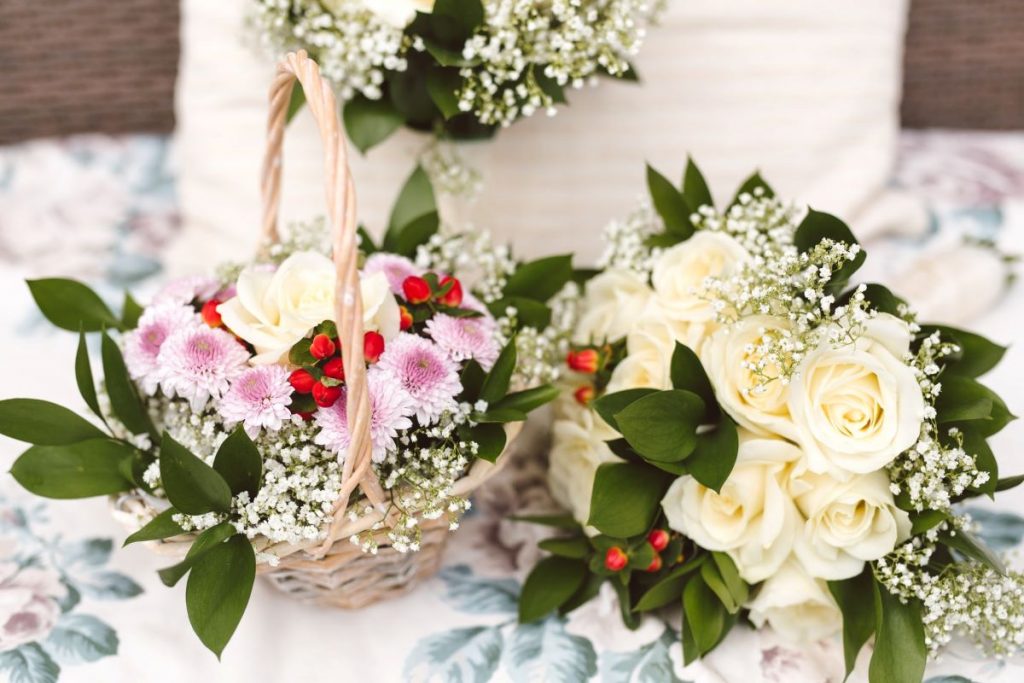 9 Ways to Reduce the Average Cost of Wedding Flowers Revivalist