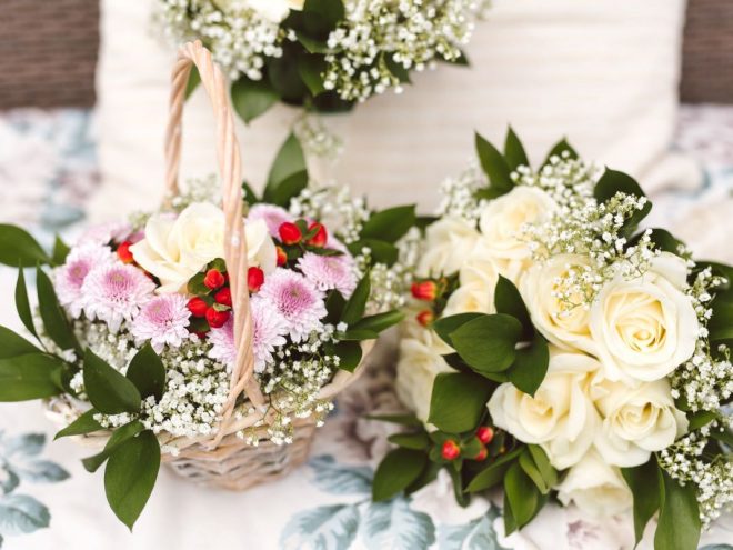 wedding flowers on cake, basket and bouqet