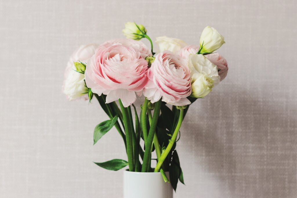 Ranunculus flowers as wedding centerpieces
