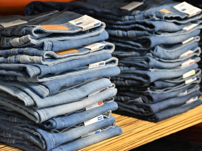 skinny jeans folded