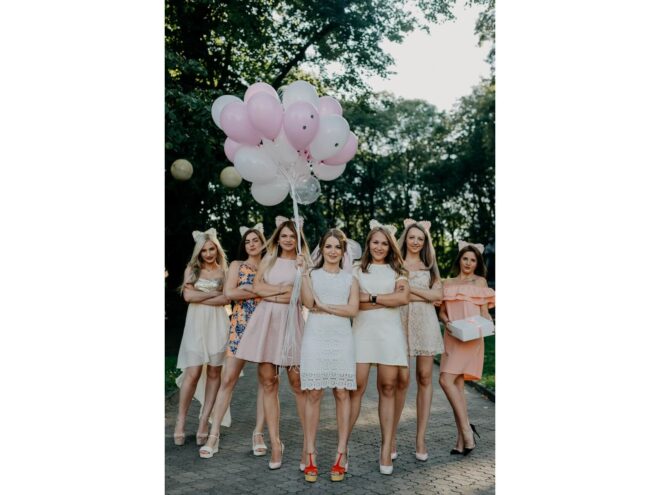 Bridal party posing for a photo