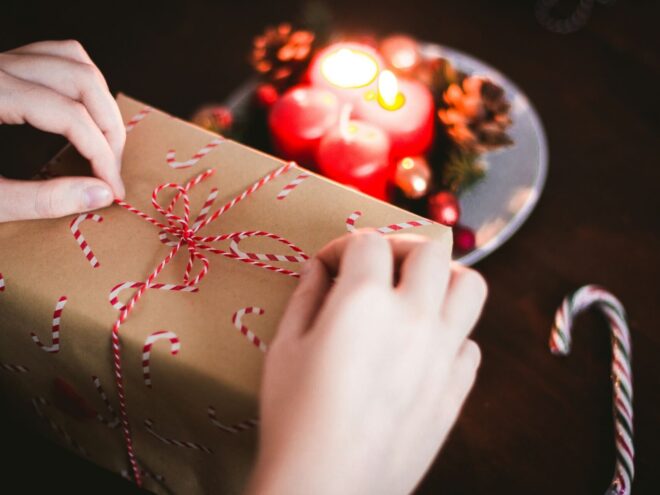 Wrapping that special gift for him is part of the thoughtful gift for your father-in-law.